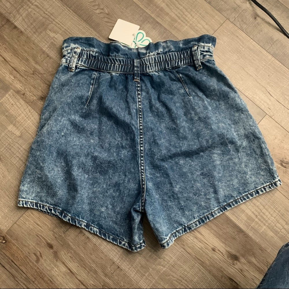 Paperbag shorts - Picture 4 of 4